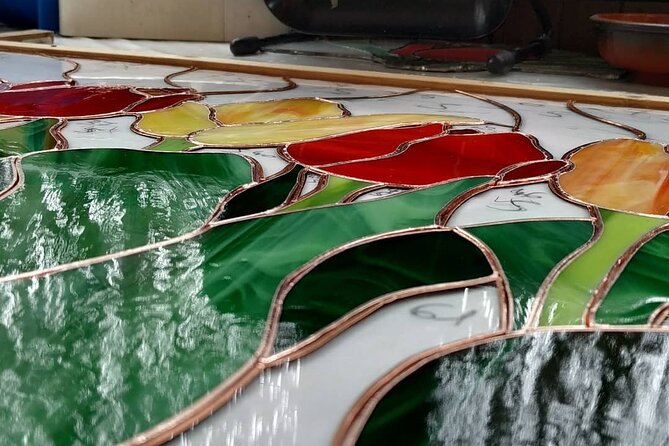 2/3 Hours Art Stained Glass Course in Trastevere - A private Trastevere studio session (not a factory tour)