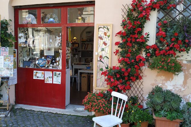 2/3 Hours Art Stained Glass Course in Trastevere - The teaching style that makes this worth your time