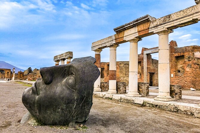 3 Days in Sorrento, Capri & Pompeii: la Dolce Vita - Pompeii with skip-the-line access and headsets