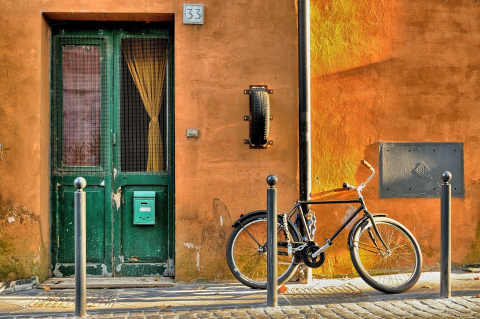 3-Hour Trastevere and Jewish Ghetto Guided Walking Tour - Guides and how the tour feels in English