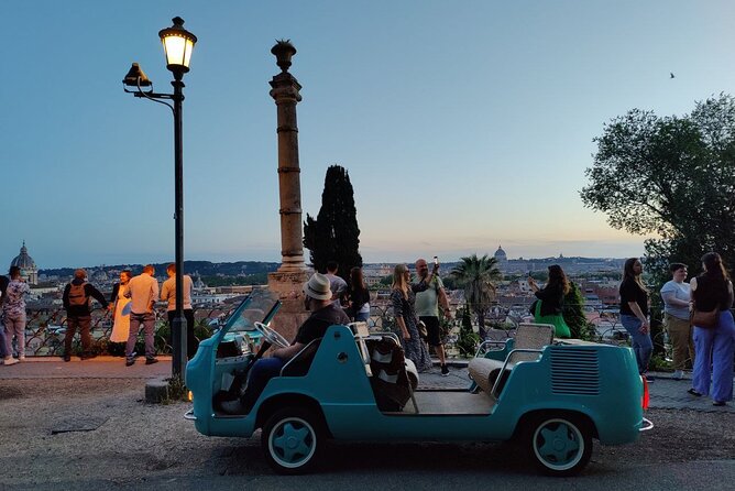 3-Hours Vintage Electric Private Driving Tour of Rome - Piazza del Popolo and the view game from the Pincio terrace