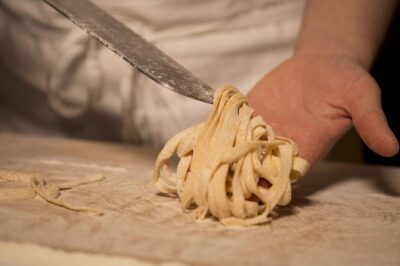3 in 1 Cooking Class near Navona: Fettuccine, Ravioli & Tiramisu - Getting to Via Giuseppe Zanardelli and settling in