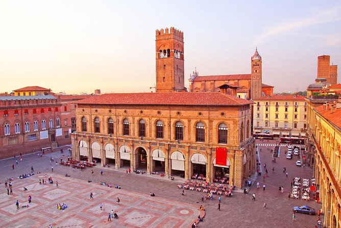 5-Day Best of Italy: Assisi, Siena, Florence, Venice and more - Bologna: Piazza Maggiore and San Petronio’s massive, unfinished feel