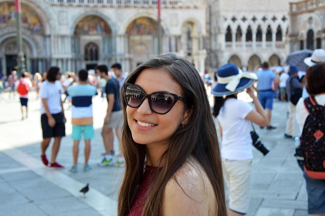 8-Days Best of Italy Trip from Rome with Florence and Venice - Rome Welcome: Airport Pickup, Hotel Check-in, and a First-Evening Walk