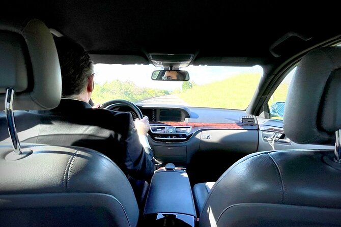 Airport to Rome Private Transfer - Service Style: Private, Air-Conditioned, and Straightforward