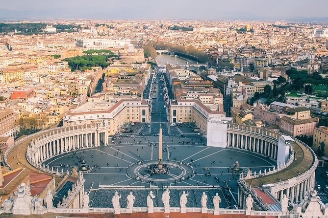 Airport Transfer: Fiumicino Airport FCO to Rome by Business Car - The ride itself: Mercedes-style business comfort and luggage space