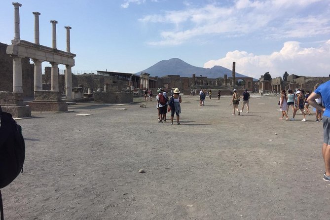 All-Inclusive Pompeii Tour with Guide, Lunch & Ticket from Rome - Rome to Pompeii in 10 to 11 Hours: What This Format Gives You