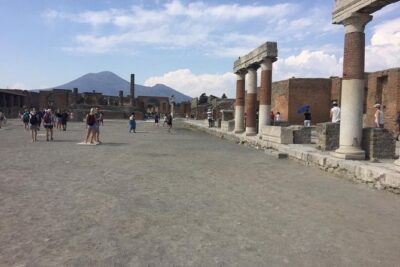 All-Inclusive Pompeii Tour with Guide, Lunch & Ticket from Rome - 7:30 Departure and the Air-Conditioned Ride from Viale Castro Pretorio