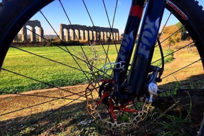 Ancient Appian Way and Roman Countryside E-Bike Tour - Circo Massimo and Palatine Hill: Roman icons before you leave Rome