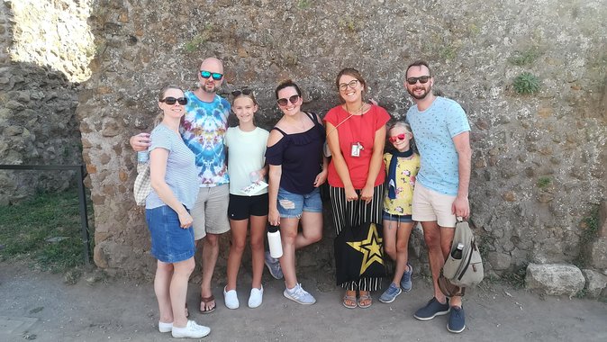 Ancient Roman Adventure: Colosseum, Roman Forum & Palatine Hill with Alessandra - Entering the Colosseum: multiple levels and the gladiator path