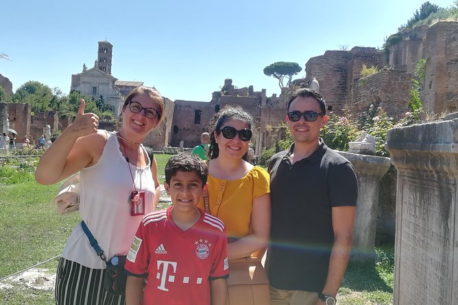 Ancient Roman Adventure: Colosseum, Roman Forum & Palatine Hill with Alessandra - Starting at Piazza del Colosseo: where your tour makes sense