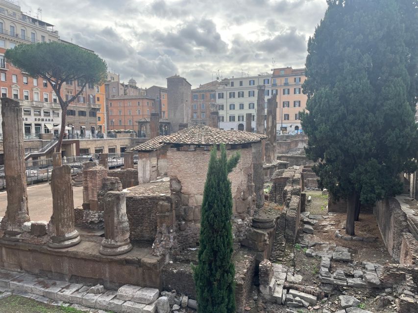 Ancient Rome: Archeological area Largo Argentina - Audio guide in English: self-guided, but not self-blank