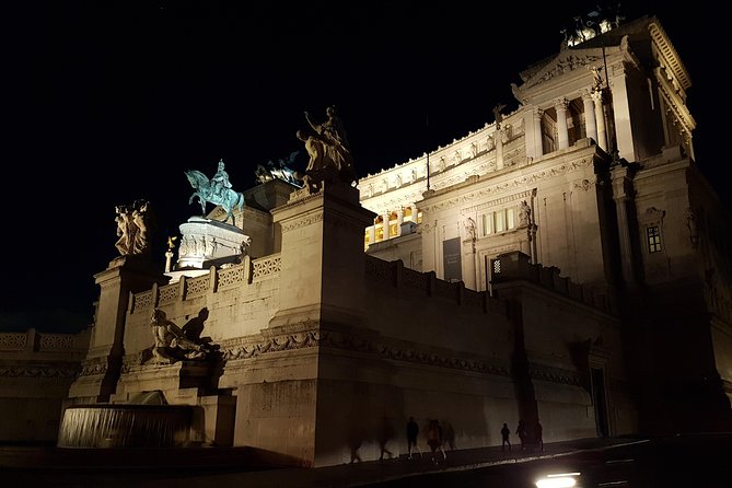 Ancient Rome at Twilight Walking Tour - Monti and Julius Caesar’s Birthplace: The Streets Between Ruins