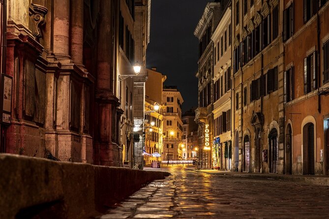 Ancient Rome at Twilight Walking Tour - Piazza del Colosseo Finale: Colosseum Night Photos Without the Daytime Crowd