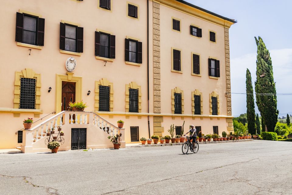 Appia Antica: Full Day Bike Rental with Customizable Routes - Circus of Maxentius and the feel of Roman engineering