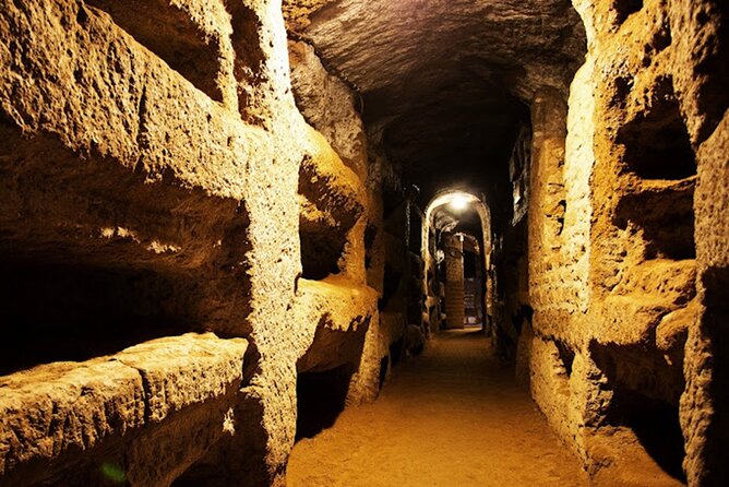 Appian Way Aqueducts Bike Tour with Catacombs & Lunch - Starting at Porta San Sebastiano: where the city narrows into history