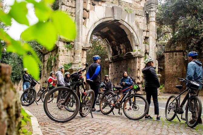 Appian Way Aqueducts Bike Tour with Catacombs & Lunch - Catacombe di San Callisto: the underground part you’ll remember