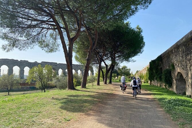 Appian Way, Catacombs and Aqueducts Park Tour with Top E-Bike - Aqueducts Park: where the scenery and the story connect
