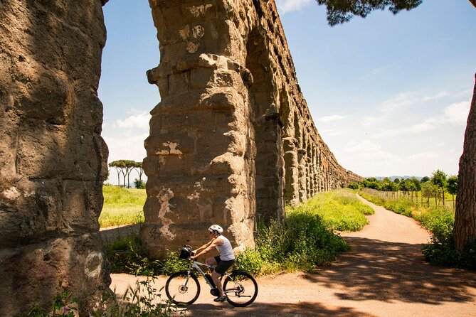 Appian Way, Catacombs and Aqueducts Park Tour with Top E-Bike - The e-bike setup: what’s included (and what that means for comfort)