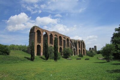 Appian Way E-bike Tour with Gourmet Picnic and Catacombs - The e-bike ride: easy power on an ancient road
