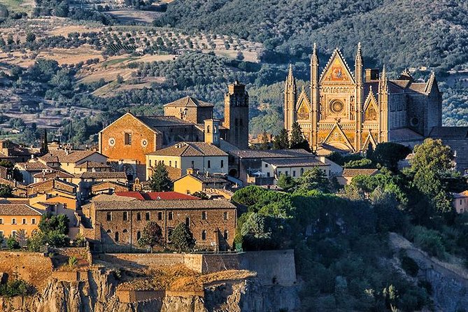 Assisi and Orvieto Full-Day Semi-Private Tour from Rome - Comfortable logistics vs. vehicle nitpicks