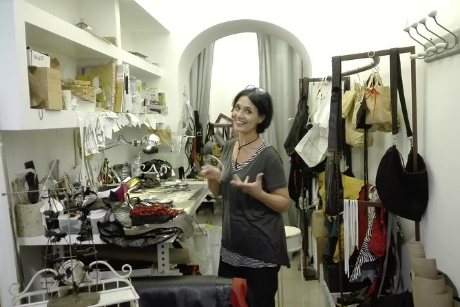 Authentic Roman shopping and fashion experience - Pantheon Zone: The Free Church Stop and the Secret Streets