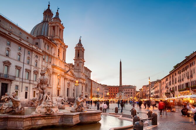 Best of Rome - Trevi Fountain, Piazza Navona, and Piazza Venezia: Postcard Rome With Guardrails