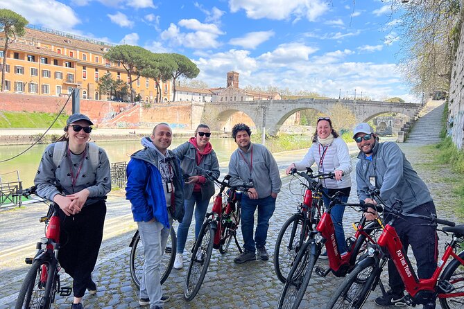 Best of Rome Electric Bike Tour - Pantheon Exterior: Seeing Why There’s a Hole in the Dome