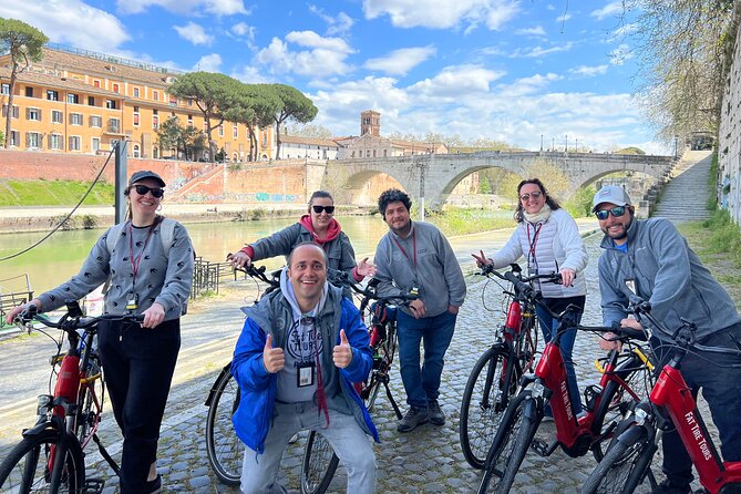 Best of Rome Electric Bike Tour - Colosseum for 25 Minutes, Then Circo Massimo for Games Stories