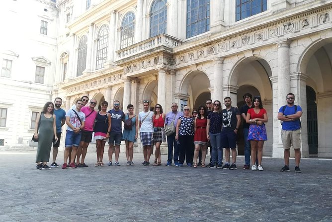 Best of Rome Walking Tour including Trevi Fountain - Pantheon rule changes: what you’ll learn from outside