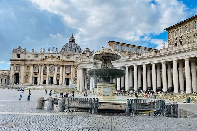 Best of the Vatican Museum's ~ Sistine Chapel No Line Guided Tour - Vatican Museums pacing: seeing more without getting bottled up