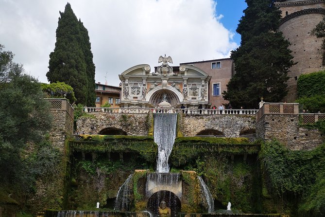 Best tour in Tivoli garden minimum 4 people - Villa Adriana: Roman Ruins You Can Walk Through