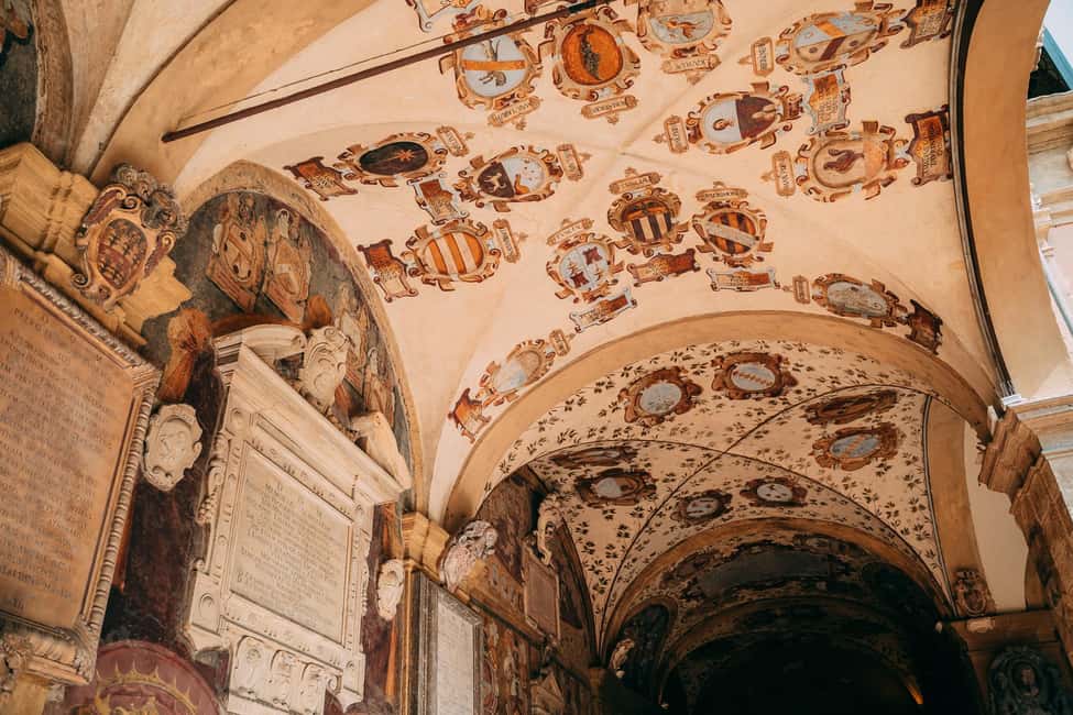 Bologna: Small-Group Tour with the Historic Archiginnasio - Due Torri: the medieval skyline moment that anchors your photos
