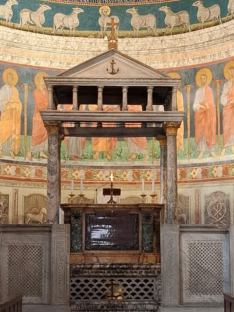 Bone Crypts & S. Clemente ENGLISH tour - tickets included - Quick transfer by black cab: why the timing works