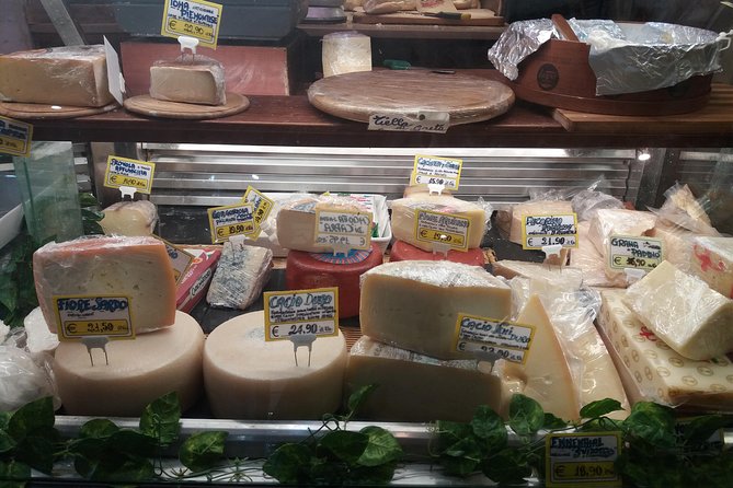 Budget-friendly Street Food Tour of Trastevere Quarter Smaller Group - What you’ll eat: the logic behind the tastings