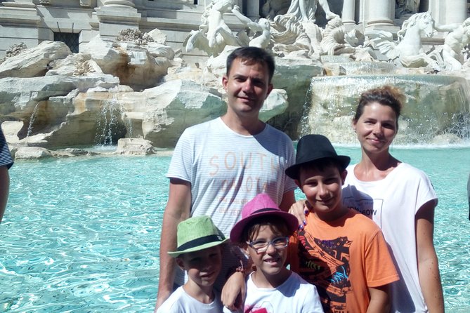 Campo dè Fiori Market and Trevi Fountain Food and Wine Tour in Rome - Piazza Navona: Bernini’s Four Rivers, plus the tiramisù payoff