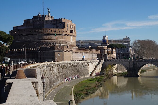 Castel Sant’Angelo: Fast Access Ticket and Optional Audio Guide - The optional audio guide on Hadrian: rules, tech needs, and real-world reliability