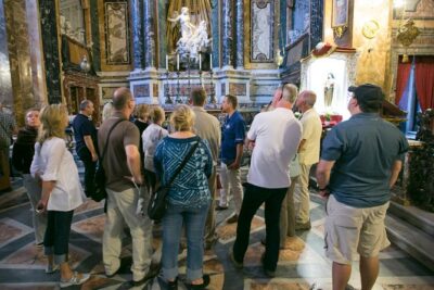 Castel Sant’Angelo Tour with Panoramic Views - Ponte Sant’Angelo photo time: what you’ll actually see