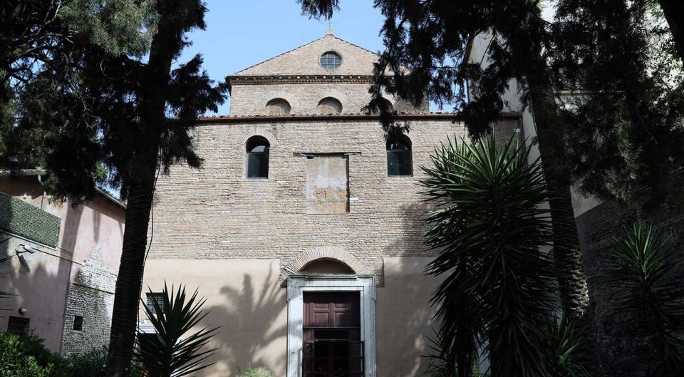 Catacombs of Saint Agnes Entry Ticket & Guided Tour - Heading Underground: What the 9-Metre Descent Feels Like