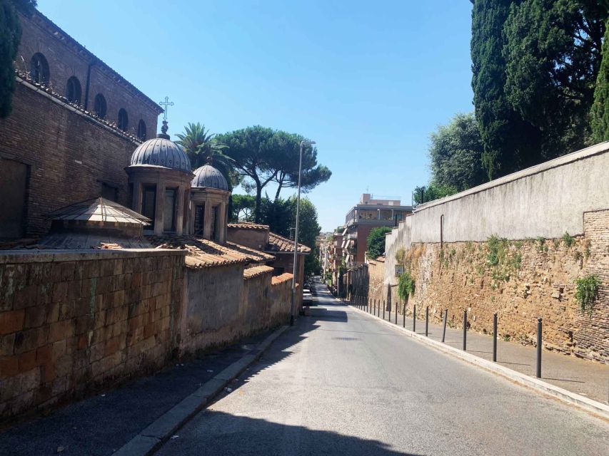 Catacombs of Saint Agnes Entry Ticket & Guided Tour - Getting In: Ticket Office Check and Smartphone Entry