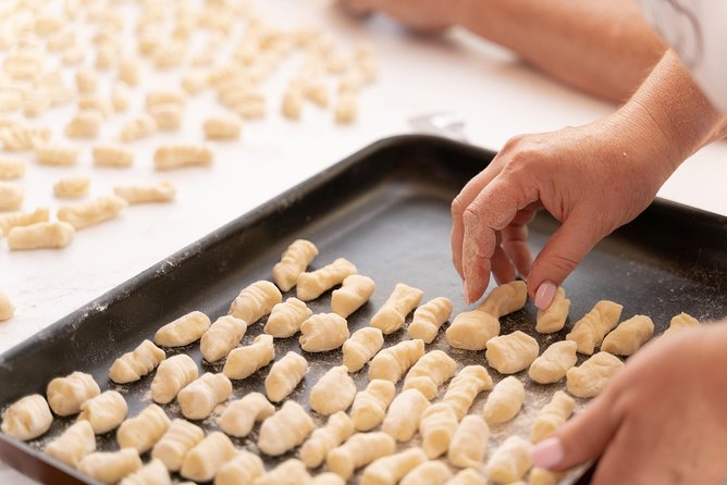 Cesarine: Home Cooking Class & Meal with a Local in Rome - The value of $118.94: what you’re really paying for