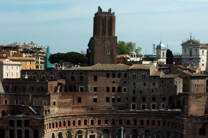 Chauffeured Private Tour of Rome - The chauffeurs role: helpful, but not a licensed guide