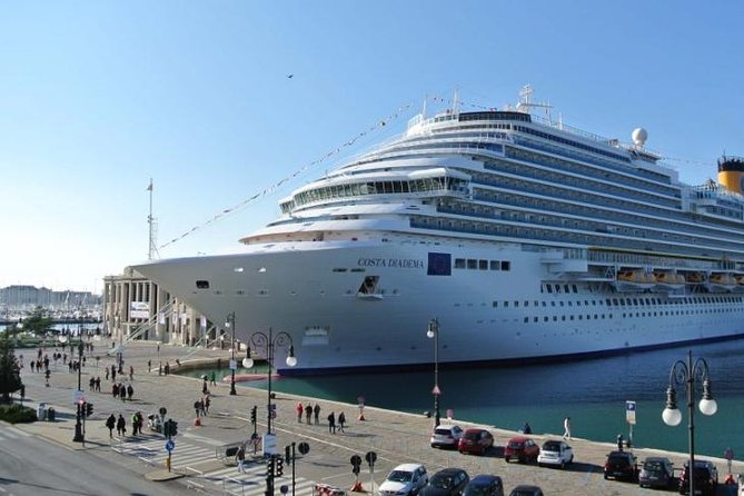 Civitavecchia Cruise Ship Port to Rome Hotel Private Transfer - City access and van size: the key detail most people miss