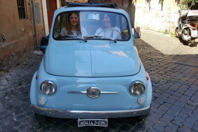 Classic Fiat 500 Rental in Rome - Colosseum to Vatican: seeing the headlines without racing your schedule