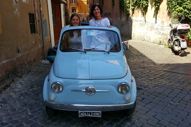 Classic Fiat 500 Rental in Rome - Driving an original Fiat 500 in Rome traffic (ZTL, parking, and reality)