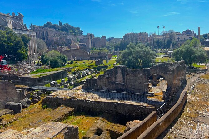 Colosseum Arena Floor & Ancient Rome Guided Semi Private Tour - Guide quality and pacing: Giovanni and Sarah-type energy
