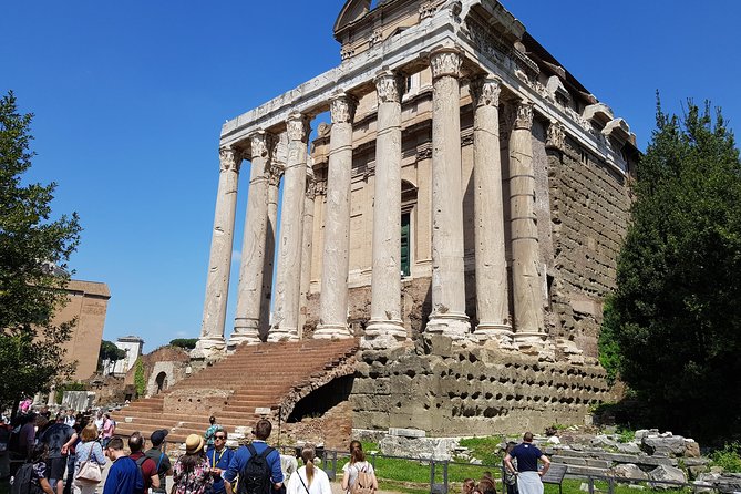 Colosseum Arena Floor, Roman Forum and Palatine Hill Guided Tour - Who should book this Colosseum + Forum + Palatine tour