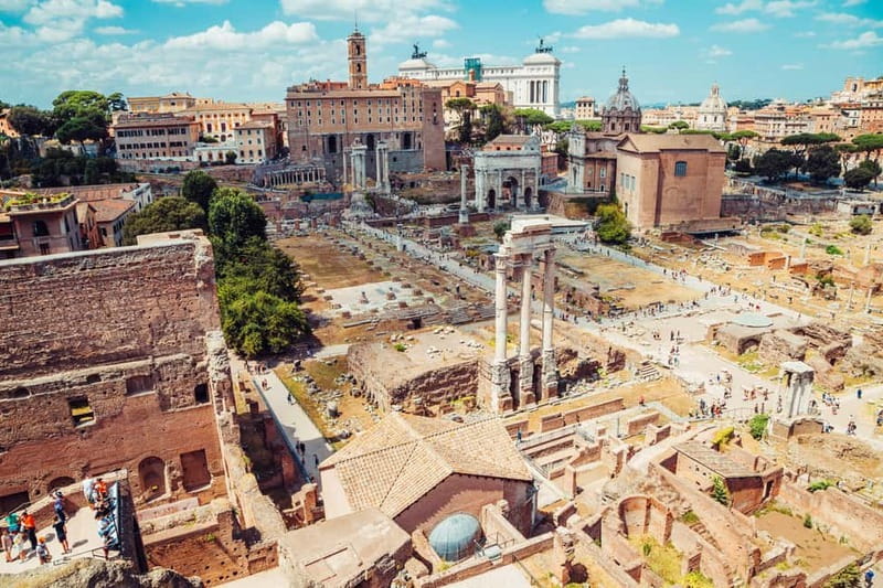 Colosseum Arena, Forum & Palatine Hill Guided Tour - Roman Forum: Senate power, Saturn’s temple, and arches of emperors