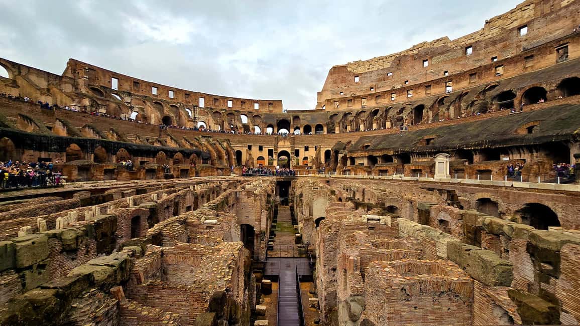 Colosseum Arena Tour, Palatine Hill and Roman Forum - Group Size, Pace, and Photo Breaks: How the Tour Actually Feels