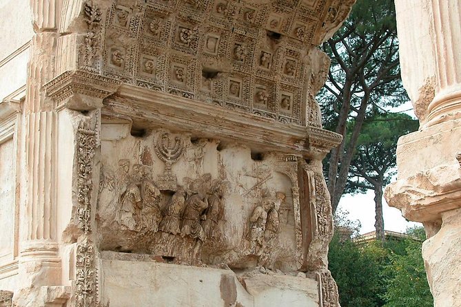Colosseum Arena tour with Roman Forum and Cesar's Palace - Guide impact: how you’ll experience the story depends on who’s leading